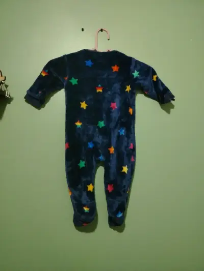 Pijama enterito de polar con estrellas - miniatura 2