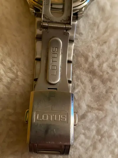 Reloj Lotus de acero inoxidable - miniatura 3