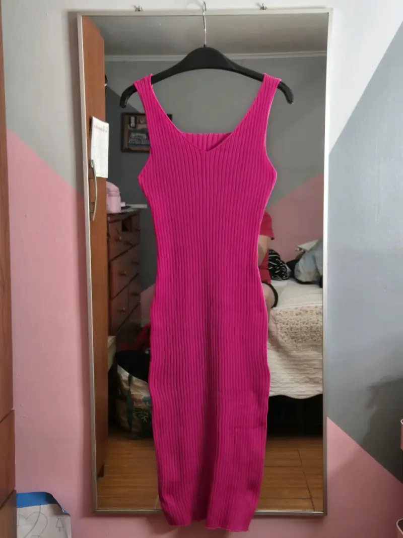 Vestido ajustado fucsia sin mangas - 2