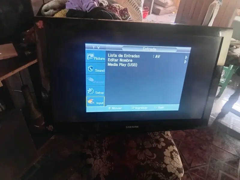 Televisor Samsung con pantalla de 32 pulgadas - 3