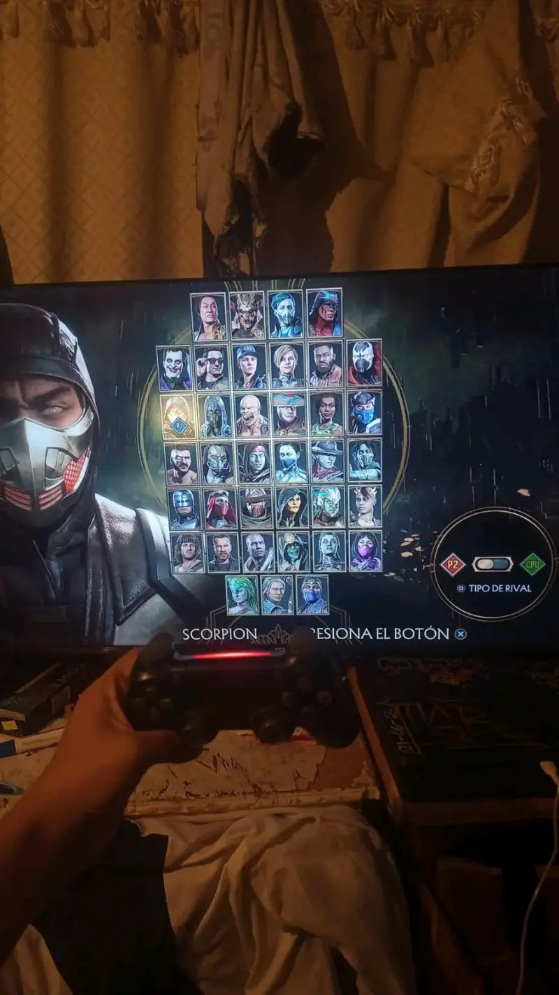 Consola PlayStation 4 con diseño personalizado - 2