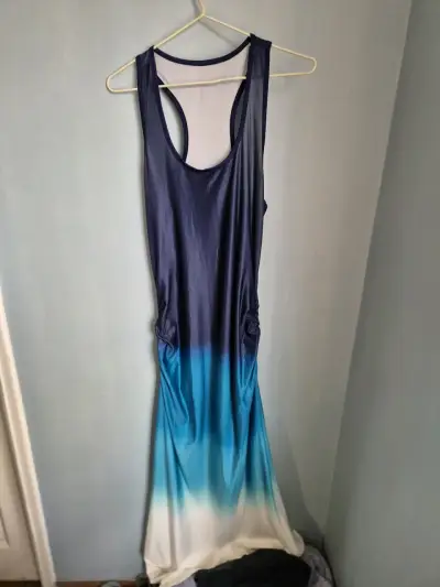 Vestido degradado azul y blanco - miniatura 3