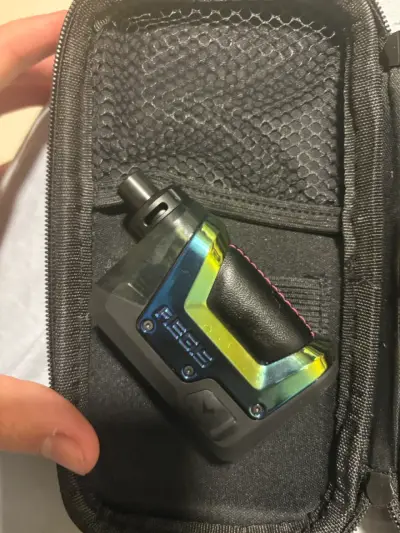 Vaporizador GeekVape Aegis compacto - miniatura 1