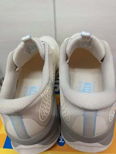 Zapatillas Skechers beige con plantilla Memory Fo - miniatura 5
