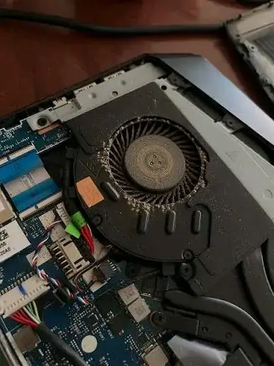 Servicios de mantención y reparación de PC - miniatura 3