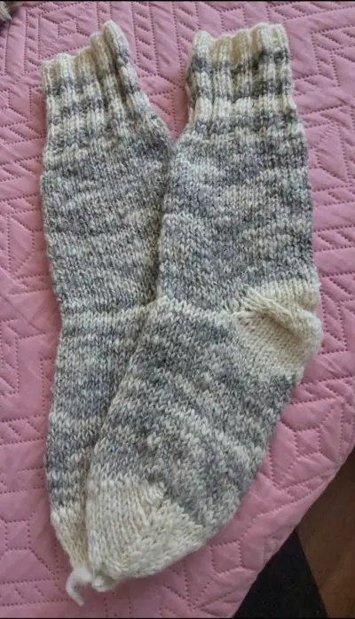 Calcetines de lana tejidos a mano - miniatura 3