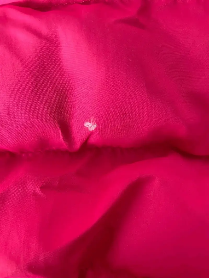 Chaqueta infantil acolchada rosa con capucha - 4