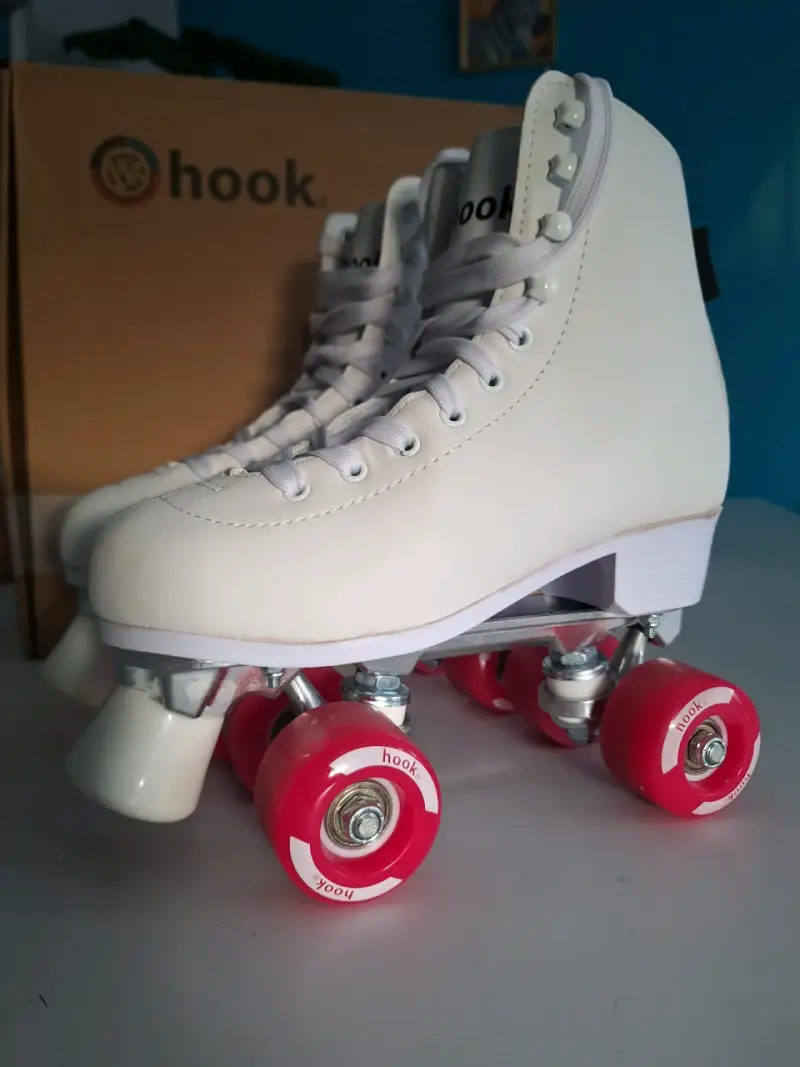 Patines de cuatro ruedas Hook blancos - 2