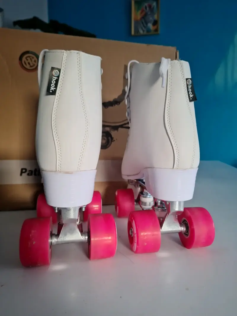 Patines de cuatro ruedas Hook blancos - 3