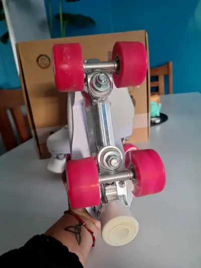 Patines de cuatro ruedas Hook blancos - miniatura 4