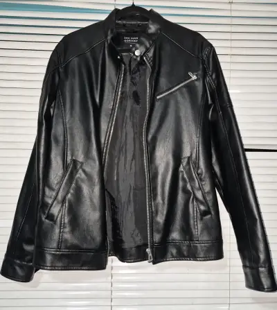 Chaqueta negra para hombre - miniatura 1