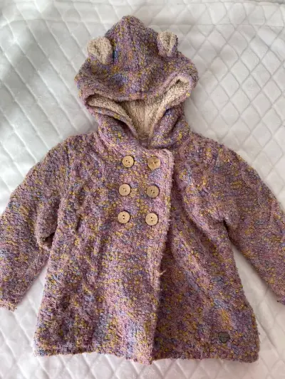 Abrigo infantil con capucha y orejas - miniatura 1