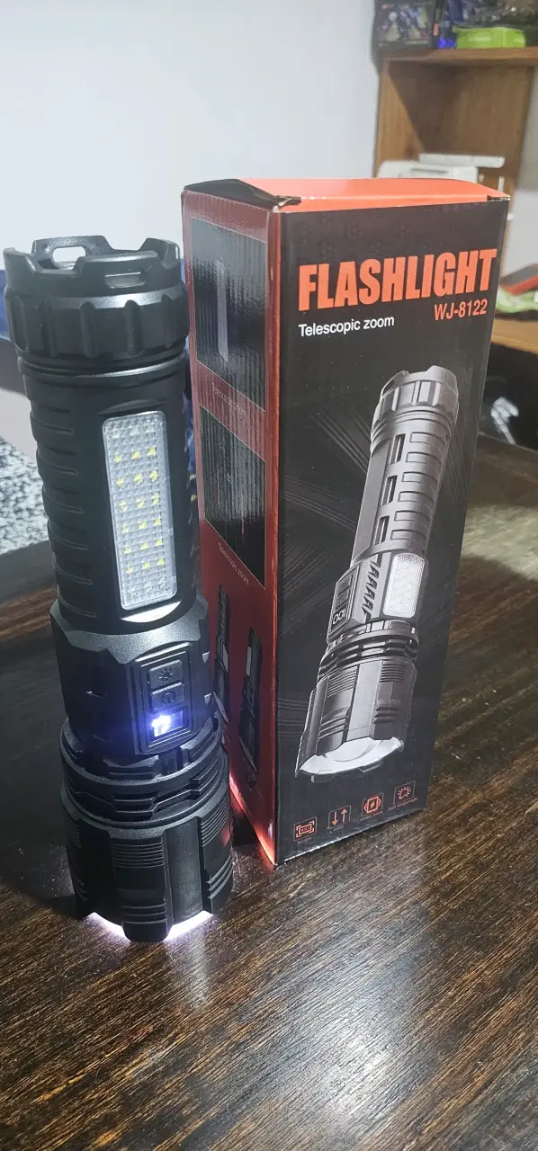 Linterna táctica telescópica WJ-8122