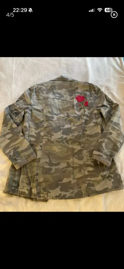 Chaqueta camuflada - miniatura 2