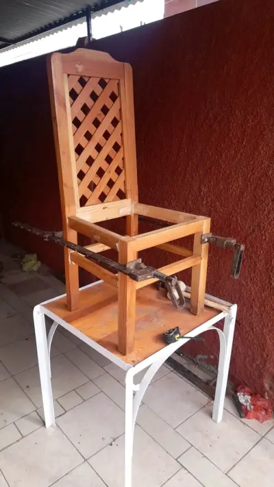 Tapizado de sillas sillones yrestauracion de muebl - miniatura 1