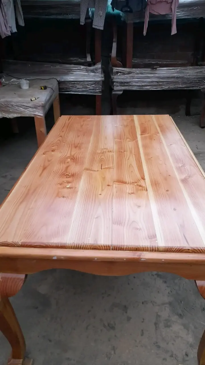 Tapizado de sillas sillones yrestauracion de muebl - 3