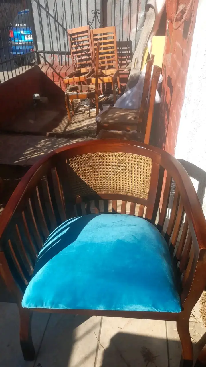 Tapizado de sillas sillones yrestauracion de muebl - 5