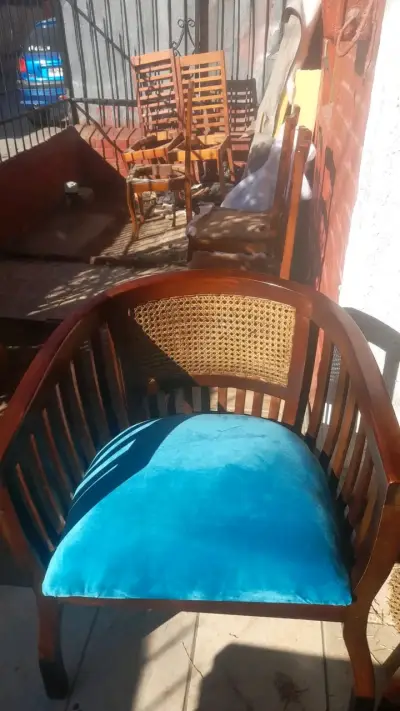 Tapizado de sillas sillones yrestauracion de muebl - miniatura 5