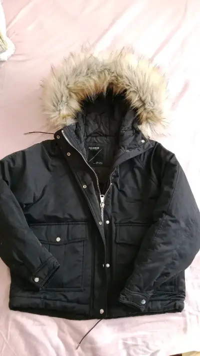 Chaqueta de invierno con capucha de piel sintética - miniatura 4