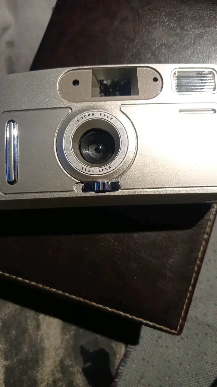Cámara analógica compacta con lente de 28mm - 1