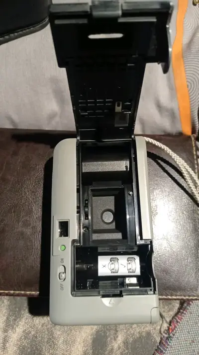 Cámara analógica compacta con lente de 28mm - miniatura 2
