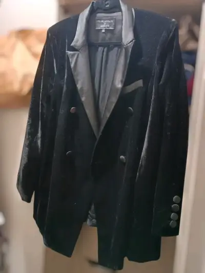 Blazer negro Fran Larraín de terciopelo - miniatura 1