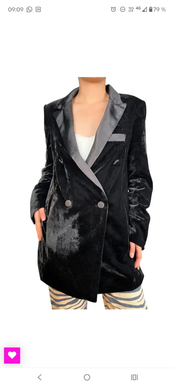 Blazer negro Fran Larraín de terciopelo - 2