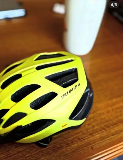 Casco de ciclismo Specialized amarillo - miniatura 4