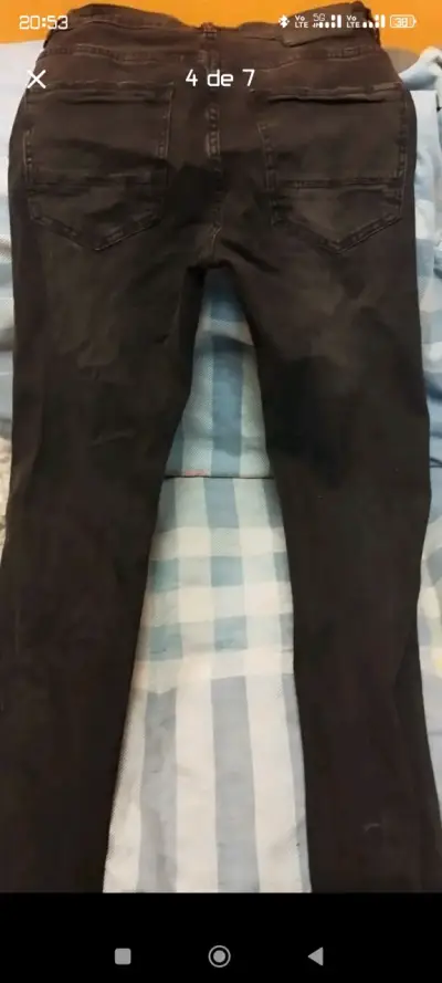 Jeans negros de mezclilla para hombre - miniatura 2