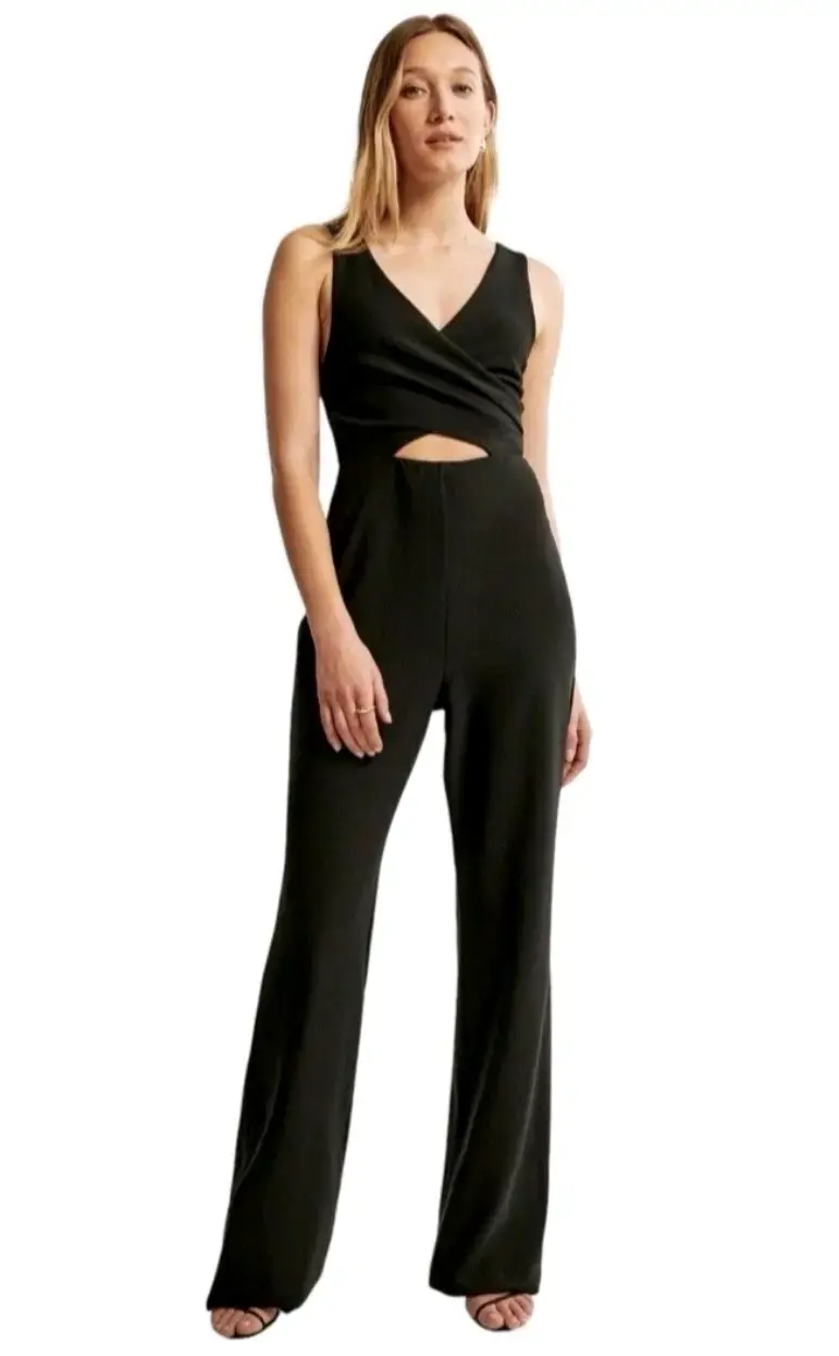 Enterito negro elegante con escote L - XL