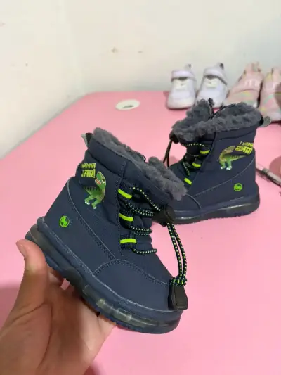 Botas infantiles con luces bublegummers - miniatura 2