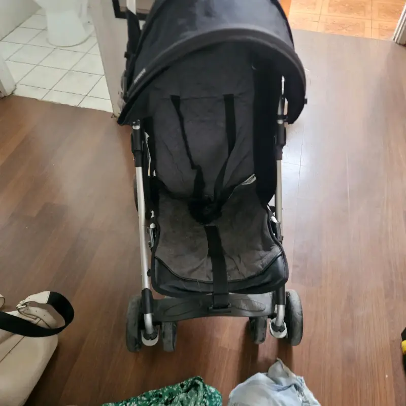 Coche de paseo plegable negro para bebé - 6