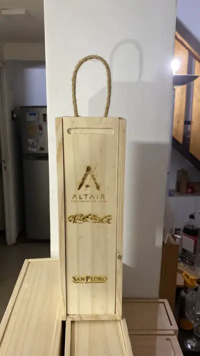 Caja de madera para vino - miniatura 1