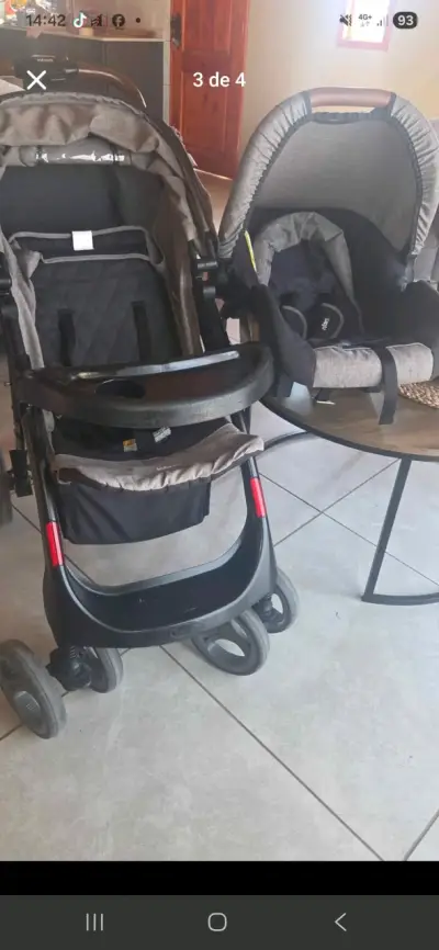 Coche de bebé Infanti plegable y cómodo - miniatura 3