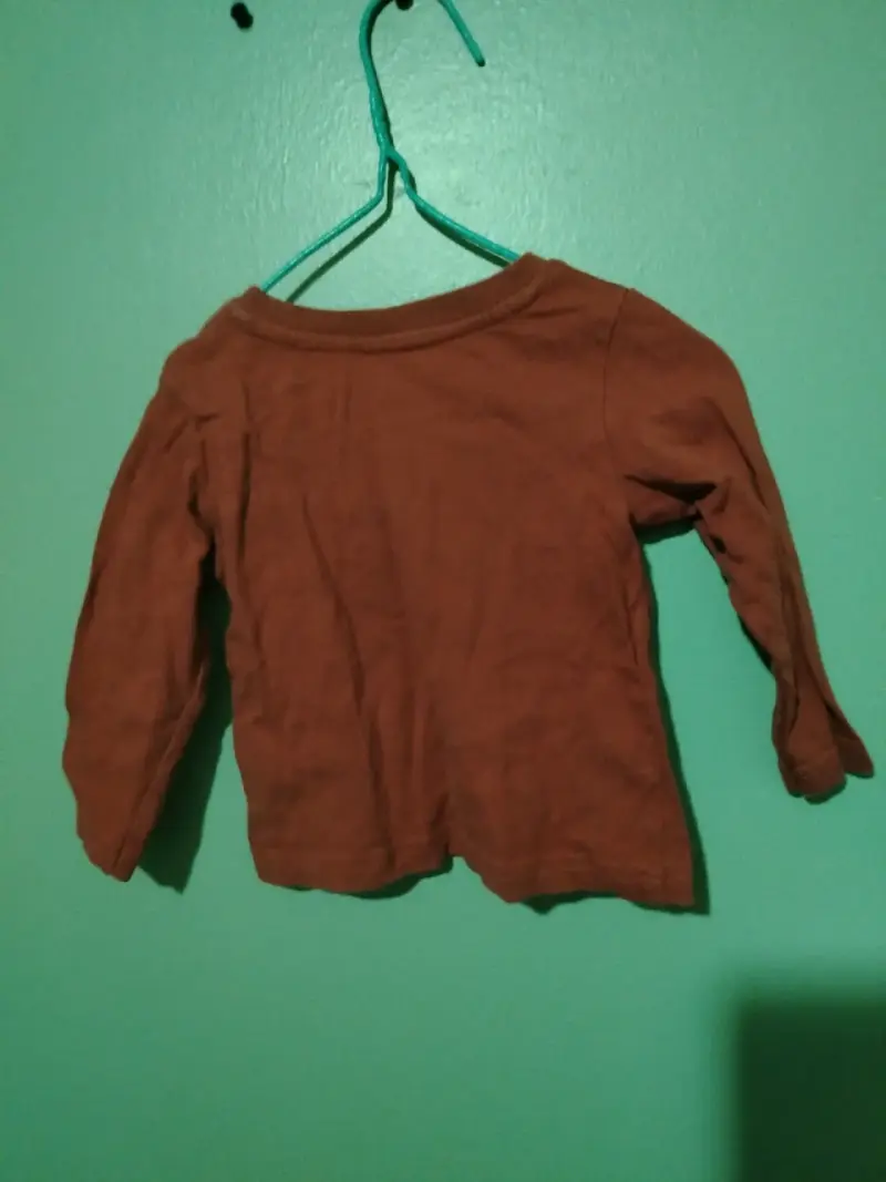 Polera manga larga color ladrillo para niño - 2