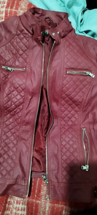 Chaqueta de ecocuero burdeos para mujer - miniatura 1