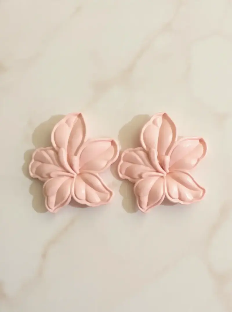 Aros c con diseño floral , corazón y hojas - 4