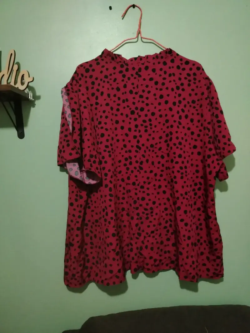 Blusa fuccia con círculos negros 3XL - 5