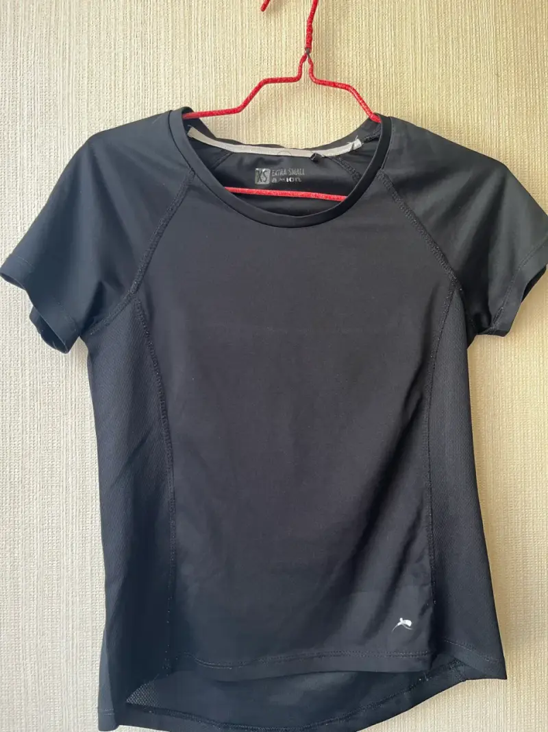 Polera deportiva negra XS para mujer