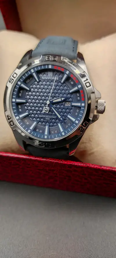 Reloj Naviforce azul resistente al agua - miniatura 2