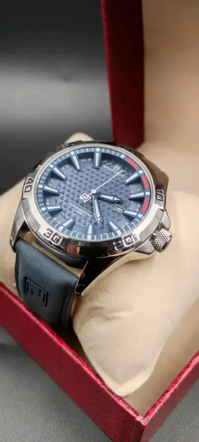 Reloj Naviforce azul resistente al agua - miniatura 4