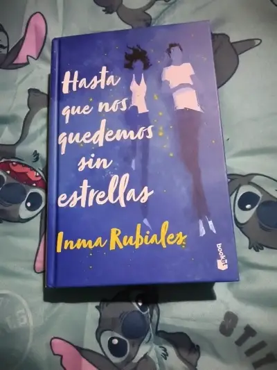 Libro 'Hasta que nos quedemos sin estrellas' - miniatura 1