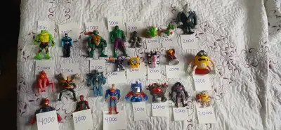 Figuras de acción coleccionables variadas - miniatura 2