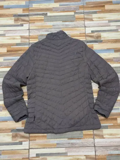 Chaqueta The North Face marrón acolchada - miniatura 5