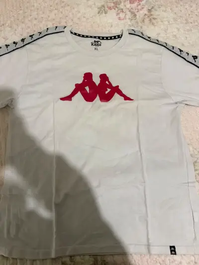 Polera Kappa blanca con logo rojo talla XL - miniatura 1