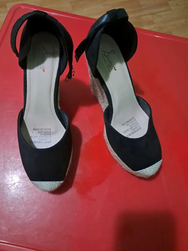 Sandalias negras de cuña con plataforma de yute - 2