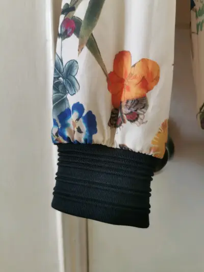 Corta viento floral para mujer - miniatura 5