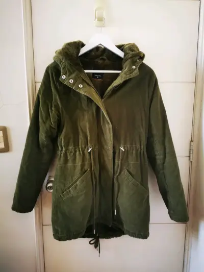 Parka verde de cotele con capucha - miniatura 1