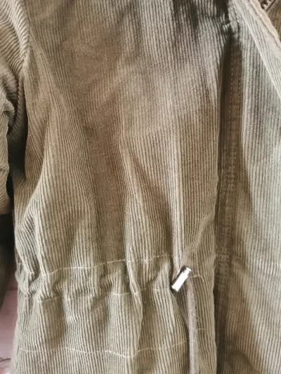Parka verde de cotele con capucha - miniatura 3