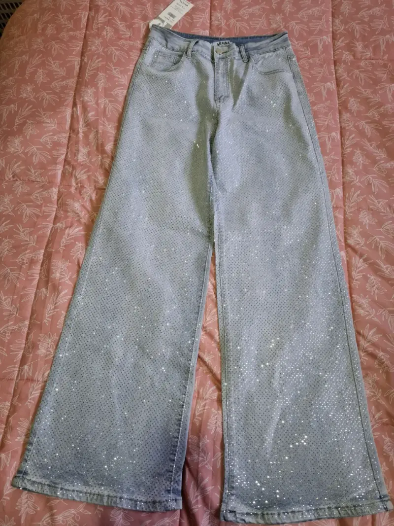 Jeans de mujer con lentejuelas brillantes - 1